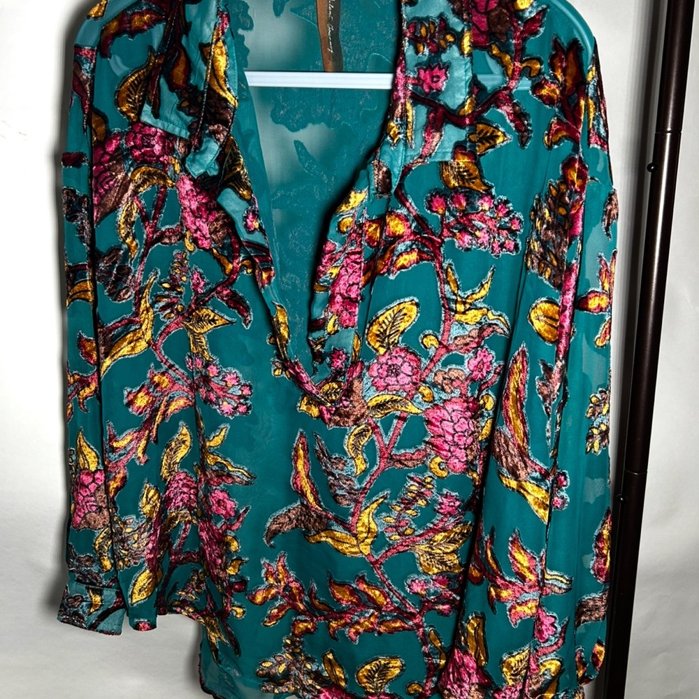 Aratta Teal Floral V-Neck Women’s Blouse